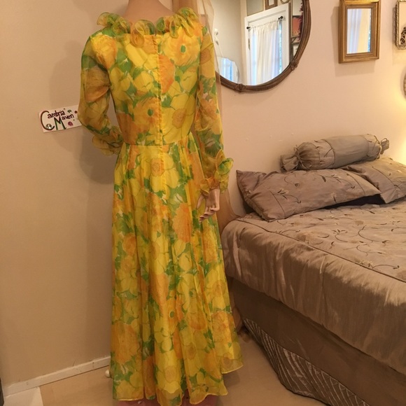 Vintage gown - floral yellow and green - Picture 3 of 8